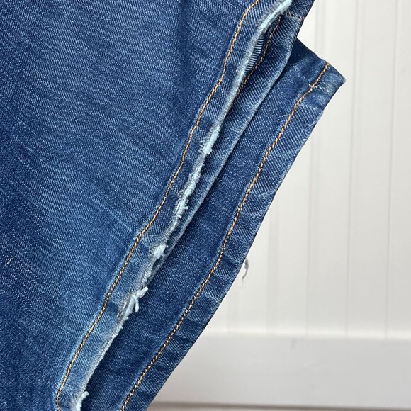 Lucky Brand Dark Wash Charlie Flare Jeans Classic Blue Denim Bell Bottoms - Picture 12 of 12